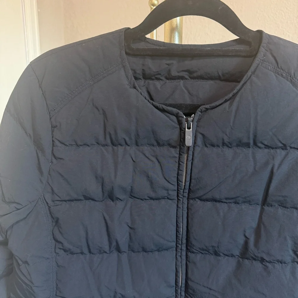 Lululemon Black Goose Down Jacket Size 6 - Picture 4 of 12